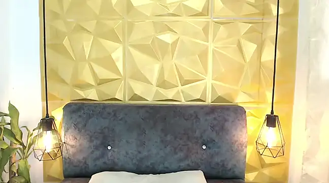 Snapshot of Small_Hot19 chatting on March 20, 2025, 3:25 pm Small Hot19 online show from March 20, 2025, 3:25 pm