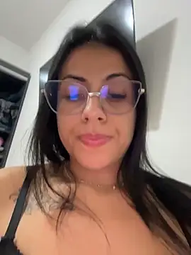 jheicylli online show from February 21, 2026, 12:51 pm