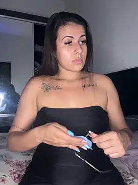 Snapshot of jheicylli chatting on October 16, 2025, 10:18 pm jheicylli online show from October 16, 2025, 10:18 pm