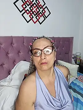 AlessandraLeroy online show from November 23, 2025, 3:05 am