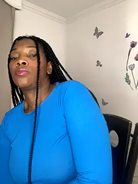 Nahomy gree online show from October 6, 2025, 6:03 am