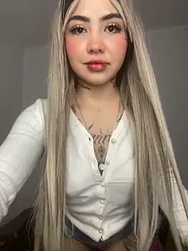 Mia cullen  online show from October 11, 2025, 1:39 am