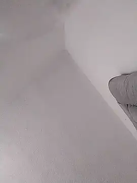 KARINA FLOWER  online show from September 17, 2025, 10:01 pm