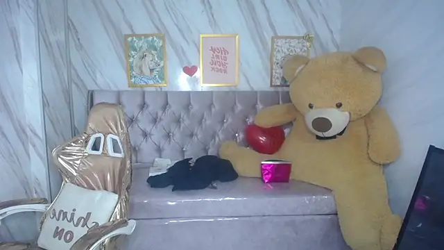 Snapshot of _wendy_b chatting on March 15, 2025, 7:48 pm wendy b online show from March 15, 2025, 7:48 pm