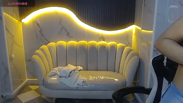 Snapshot of _wendy_b chatting on October 11, 2025, 2:45 am wendy b online show from October 11, 2025, 2:45 am