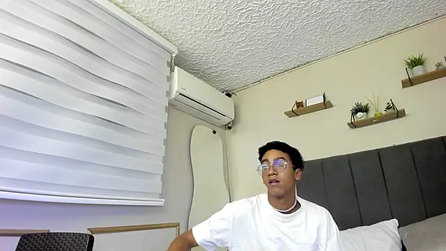 Snapshot of Danny_Twink20 chatting on March 15, 2025, 7:31 am Danny Twink20 online show from March 15, 2025, 7:31 am