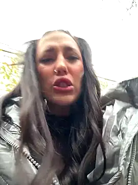 Snapshot of AleksandraRich chatting on October 6, 2025, 2:13 am AleksandraRich online show from October 6, 2025, 2:13 am