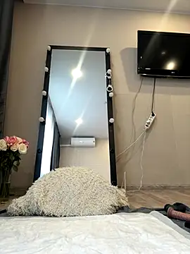 Snapshot of AleksandraRich chatting on September 19, 2025, 10:30 am AleksandraRich online show from September 19, 2025, 10:30 am