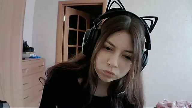 Snapshot of RendyDow chatting on March 14, 2025, 8:53 am RendyDow online show from March 14, 2025, 8:53 am
