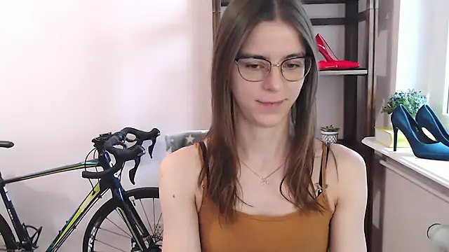 Snapshot of love_megi chatting on February 22, 2026, 7:33 am love megi online show from February 22, 2026, 7:33 am