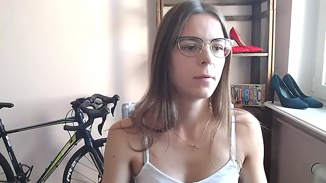 Snapshot of love_megi chatting on April 18, 2026, 6:38 am love megi online show from April 18, 2026, 6:38 am
