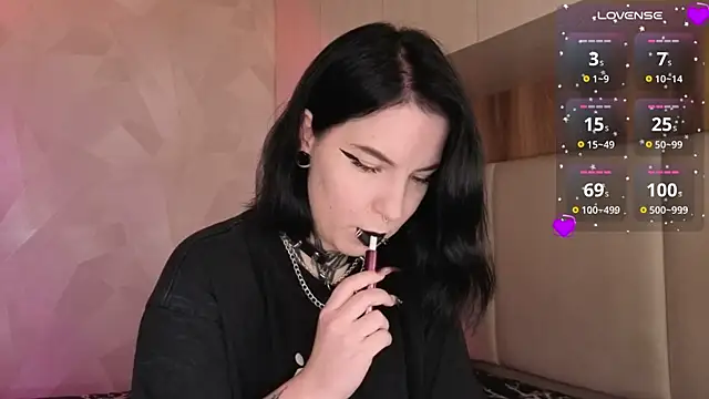 Snapshot of yourvodka chatting on May 17, 2026, 3:23 pm yourvodka online show from May 17, 2026, 3:23 pm