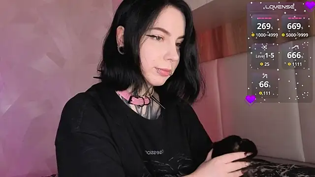 Snapshot of yourvodka chatting on May 19, 2026, 11:39 am yourvodka online show from May 19, 2026, 11:39 am