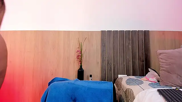  SamantaGomez online show from October 31, 2025, 8:11 am