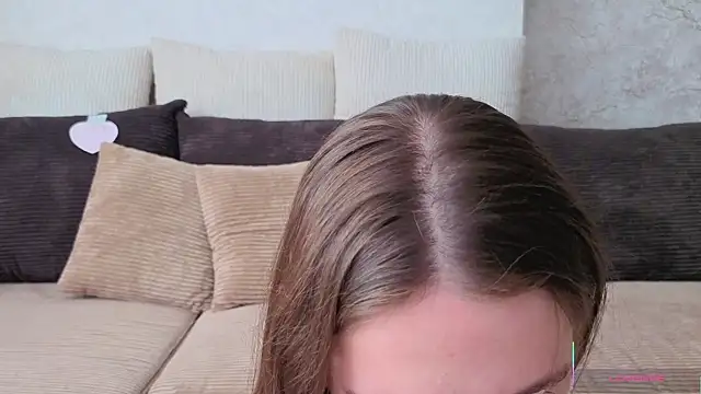 Snapshot of Kira_mindnes chatting on May 7, 2026, 6:17 am Kira mindnes online show from May 7, 2026, 6:17 am