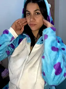 roldanmary online show from September 21, 2025, 3:55 am