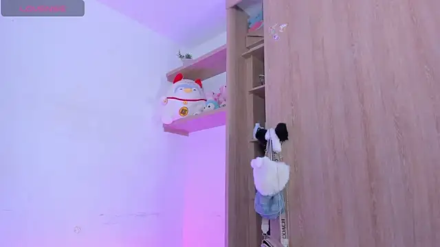 Paris natalie online show from October 3, 2025, 7:10 am