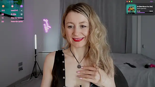 Snapshot of __Milana____ chatting on February 6, 2026, 9:33 pm Milana online show from February 6, 2026, 9:33 pm