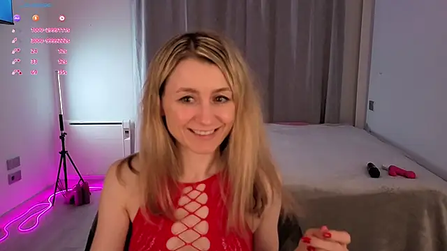 Snapshot of __Milana____ chatting on November 12, 2025, 11:19 pm Milana online show from November 12, 2025, 11:19 pm