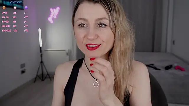   Milana     online show from May 7, 2026, 6:33 pm
