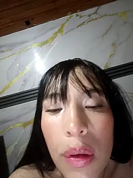 Zoebreastmilk2 online show from December 3, 2025, 3:55 pm