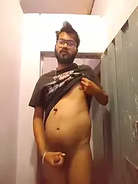 Snapshot of mpaale11 chatting on April 7, 2026, 9:44 am mpaale11 online show from April 7, 2026, 9:44 am