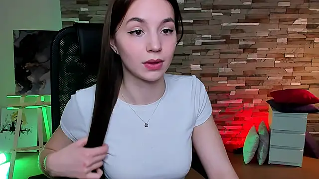Snapshot of OlgaPetrova chatting on March 10, 2025, 1:10 pm OlgaPetrova online show from March 10, 2025, 1:10 pm