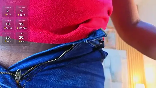 Snapshot of goldilockss15 chatting on February 24, 2026, 4:13 am goldilockss15 online show from February 24, 2026, 4:13 am