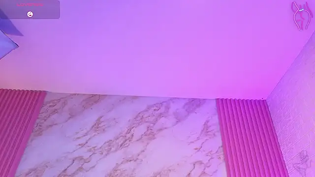 Snapshot of goldilockss15 chatting on February 7, 2026, 3:14 am goldilockss15 online show from February 7, 2026, 3:14 am