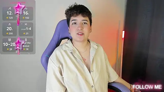 emma cute7 online show from November 7, 2025, 1:54 am