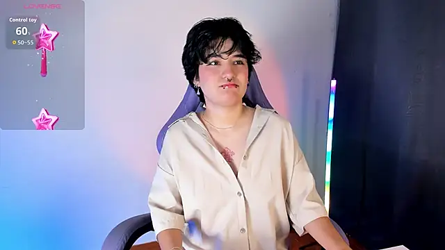 Snapshot of emma_cute7 chatting on April 17, 2026, 9:56 am emma cute7 online show from April 17, 2026, 9:56 am