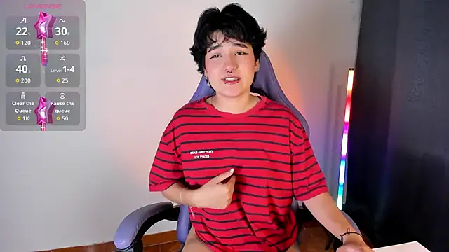 Snapshot of emma_cute7 chatting on March 5, 2026, 10:12 am emma cute7 online show from March 5, 2026, 10:12 am