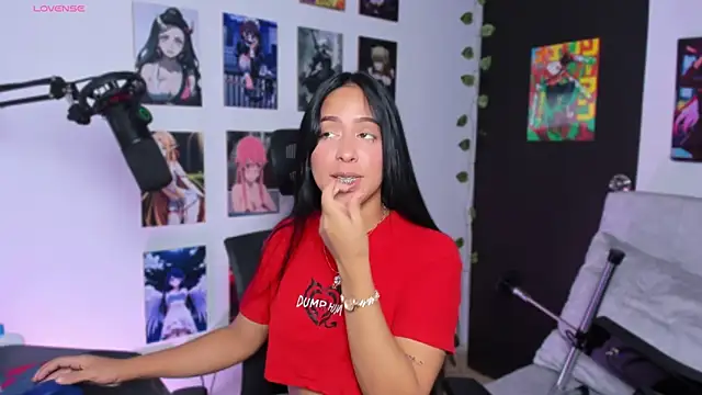 Snapshot of Vickysth chatting on September 29, 2025, 10:26 pm Vickysth online show from September 29, 2025, 10:26 pm