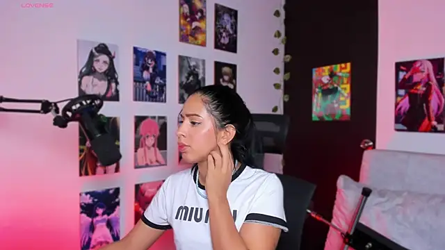 Snapshot of Vickysth chatting on September 24, 2025, 10:38 pm Vickysth online show from September 24, 2025, 10:38 pm