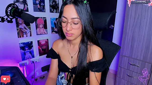 Snapshot of Vickysth chatting on March 15, 2025, 9:27 pm Vickysth online show from March 15, 2025, 9:27 pm