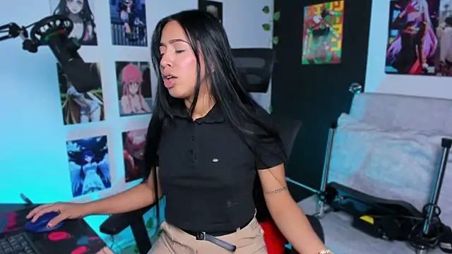 Snapshot of Vickysth chatting on September 17, 2025, 11:18 pm Vickysth online show from September 17, 2025, 11:18 pm