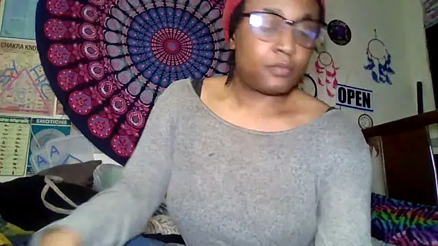 Snapshot of GardeniaFields chatting on May 10, 2026, 11:06 pm GardeniaFields online show from May 10, 2026, 11:06 pm
