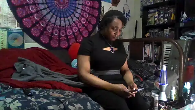 GardeniaFields online show from December 14, 2025, 11:43 pm