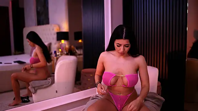 TanyaVonDe online show from April 1, 2026, 5:10 pm