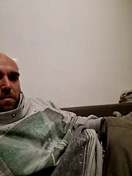 Snapshot of Smokeym123 chatting on March 12, 2025, 11:44 pm Smokeym123 online show from March 12, 2025, 11:44 pm