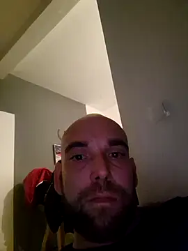 Snapshot of Smokeym123 chatting on December 1, 2025, 12:00 am Smokeym123 online show from December 1, 2025, 12:00 am