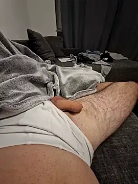 Snapshot of Smokeym123 chatting on November 20, 2025, 7:47 pm Smokeym123 online show from November 20, 2025, 7:47 pm