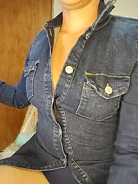 Snapshot of hotsexass chatting on September 17, 2025, 9:17 pm hotsexass online show from September 17, 2025, 9:17 pm