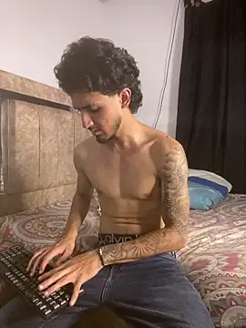Snapshot of Zayn_kane chatting on May 10, 2026, 12:36 am Zayn kane online show from May 10, 2026, 12:36 am