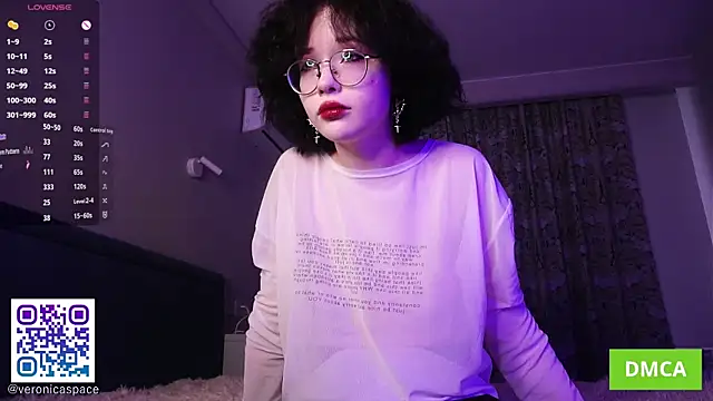 JodyHeap online show from April 22, 2026, 5:25 am