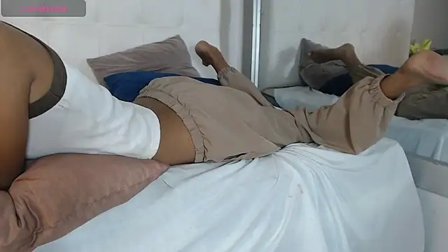 Snapshot of willow_smitt chatting on December 22, 2025, 12:38 pm willow smitt online show from December 22, 2025, 12:38 pm