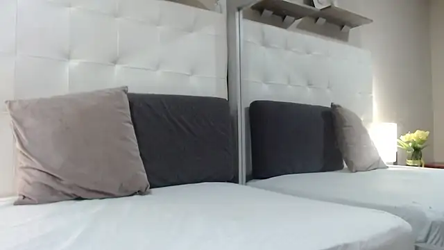 Snapshot of willow_smitt chatting on October 10, 2025, 12:28 pm willow smitt online show from October 10, 2025, 12:28 pm