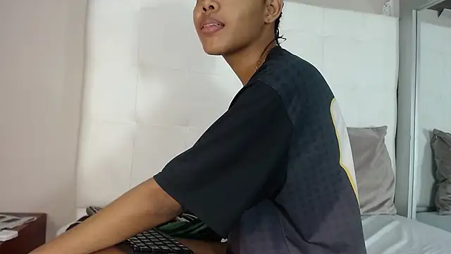 Snapshot of willow_smitt chatting on November 7, 2025, 1:04 pm willow smitt online show from November 7, 2025, 1:04 pm