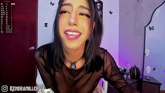 Kendramillerr 1 online show from November 8, 2025, 8:12 pm