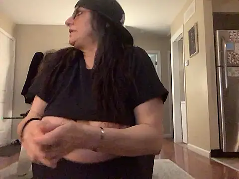 Snapshot of KittyKat_LoLo chatting on March 10, 2025, 11:12 am KittyKat LoLo online show from March 10, 2025, 11:12 am